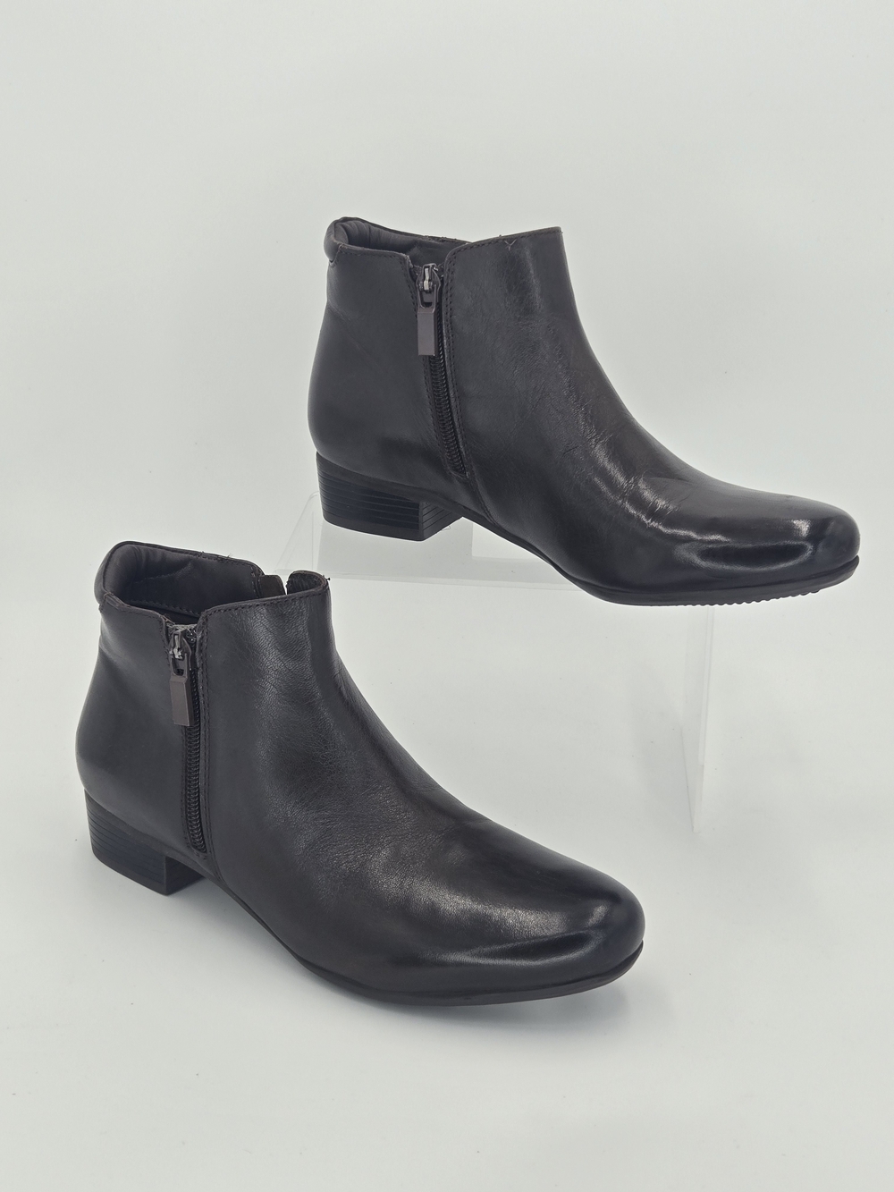 Trotters Major Dark Brown Leather Side-Zip Women's Ankle Booties Size 7.5 7 1/2